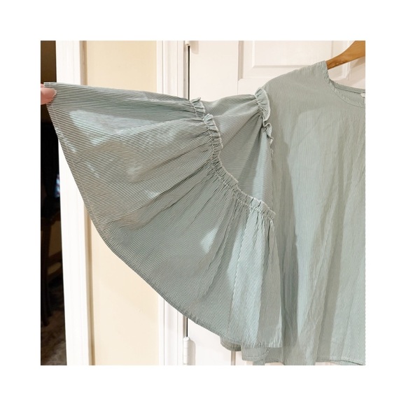 Women's DRA Blue White Stripes Long Sleeve bell Sleeves Blouse Shirt size xs - Picture 3 of 7